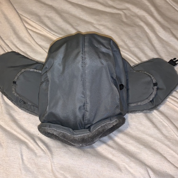 Winter hat - Picture 2 of 4